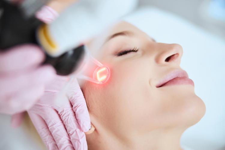 Trẻ Hóa Da: Bí Quyết Giữ Làn Da Tươi Trẻ, Mịn Màng cam-nang-lam-dep - 1