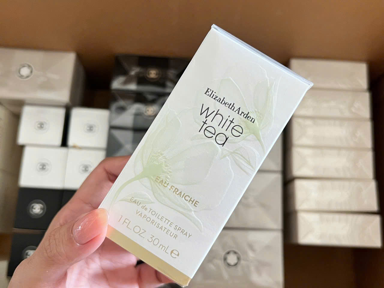 Nước hoa nữ Elizabeth Arden White Tea Eau Fraiche 30ml-1